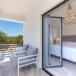 Luxury Valhalla With Private Pool *