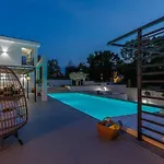 Luxury Valhalla With Private Pool Villa