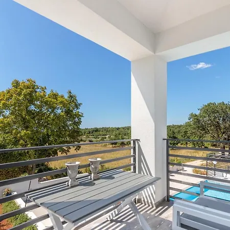 Luxury Valhalla With Private Pool Вилла