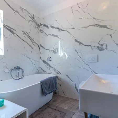 Вилла Luxury Valhalla With Private Pool