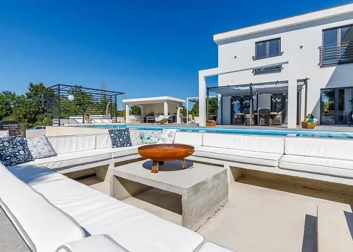 Villa Luxury Valhalla With Private Pool Barat (Rovinj)