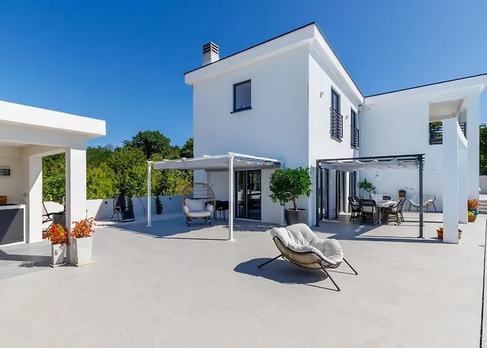 Vila Luxury Valhalla With Private Pool Barat (Rovinj)