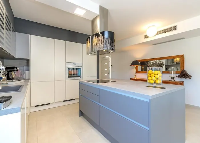 Luxury Valhalla With Private Pool