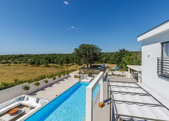Luxury Valhalla With Private Pool Villa Barat (Rovinj)